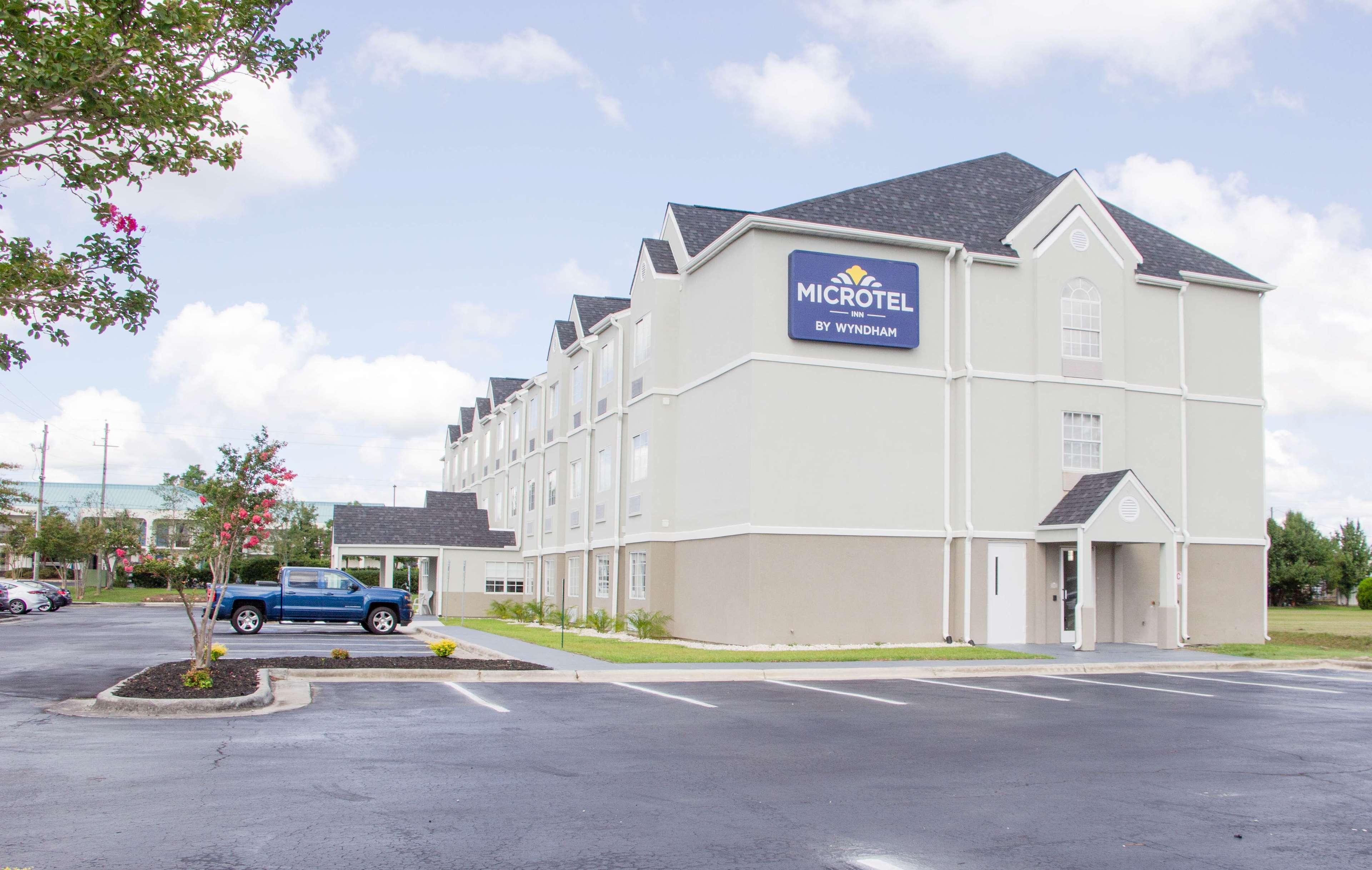 Microtel Inn & Suites By Wyndham Camp Lejeune/Джексонвилл Экстерьер фото